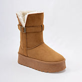 Bota con peluche para mujer color café en Moramora