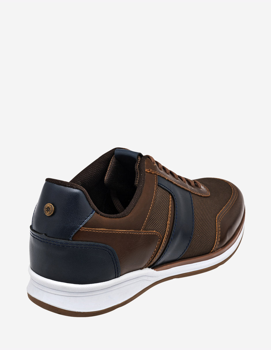 Zapato casual para hombre color café marca Moramora