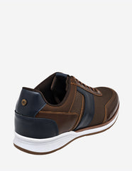 Zapato casual para hombre color café marca Moramora