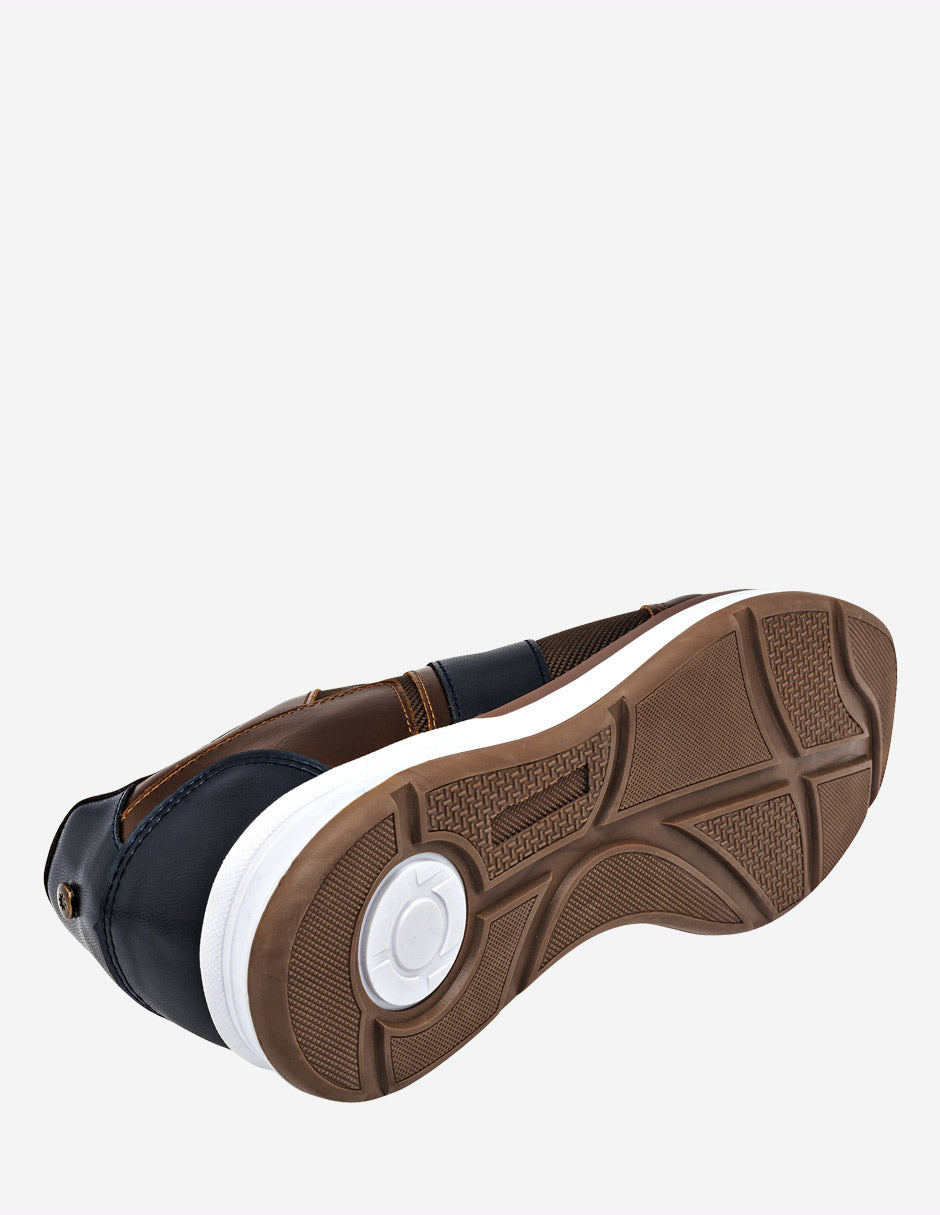Zapato casual para hombre color café marca Moramora