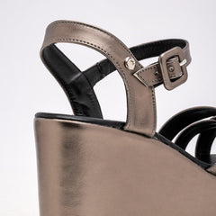 Sandalia con plataforma para Mujer marca Moramora Gris cod. 121696