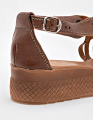 Sandalia de piel café para mujer cod-132503