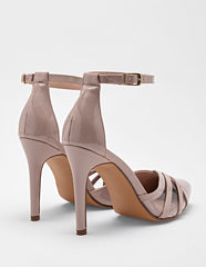 Zapatilla para Mujer  cod. 132557