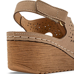Sandalia cuña para Mujer marca Mora Tierra Beige cod. 147303