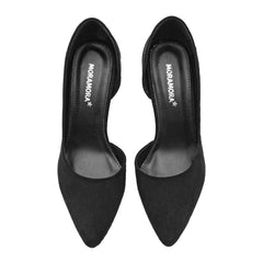 Zapatilla semiabierta para Mujer marca Moramora Negro cod. 147413