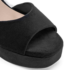 Zapatos para mujer  marca Moramora Negro cod. 147483